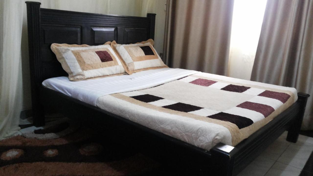 Lira Hotel Good News מראה חיצוני תמונה